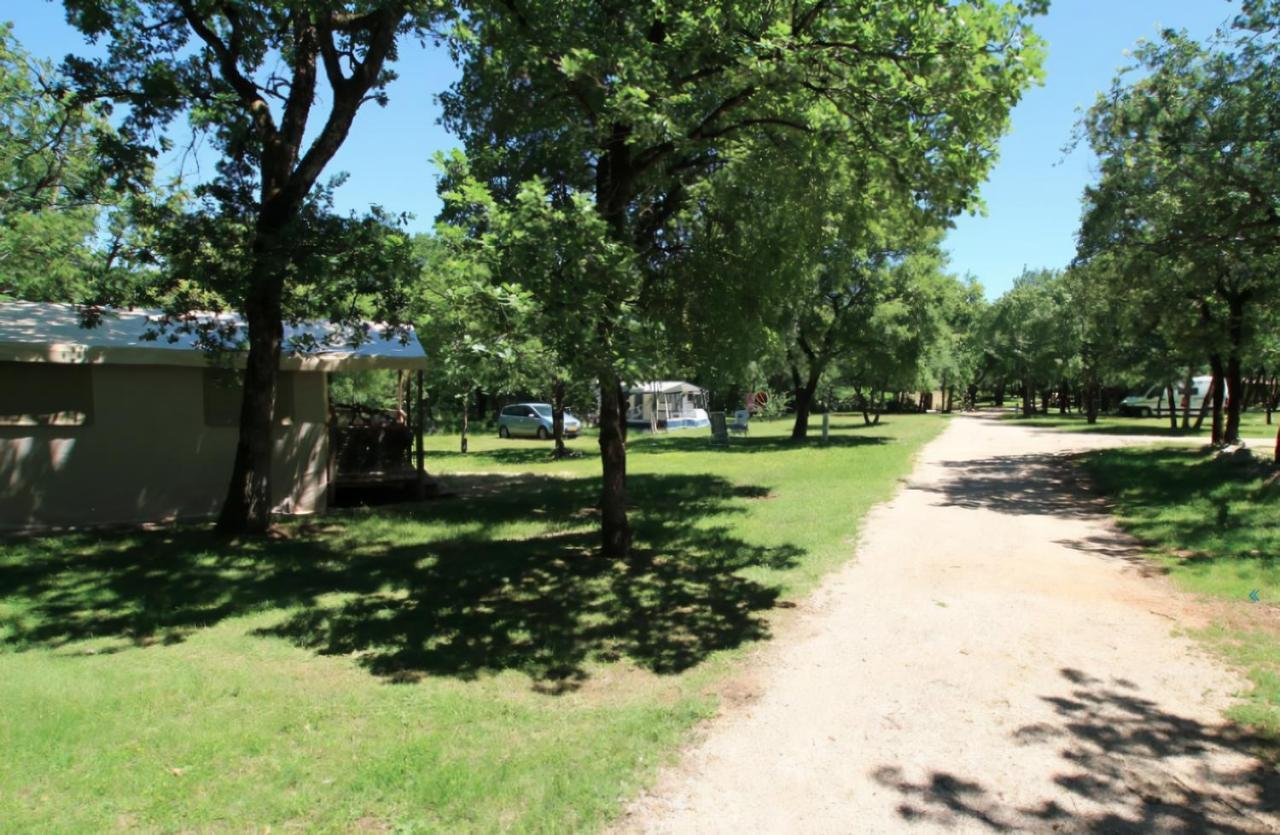 Lodges Du Bois Dodo - Ancien Camping De Bois Redon Septfonds Экстерьер фото